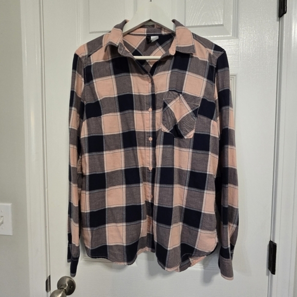 DIVIDED H&M Women's Pink Navy Button Down Long Sleeve Flannel Plaid Shirt 4 - Picture 1 of 12
